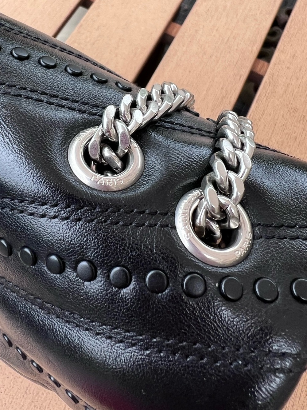 𝑹𝒂𝒓𝒆 UNIQUE Yves Saint Laurent Black Chevron LouLou Small Leather Bag YSL - Picture 13 of 16